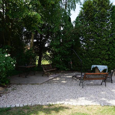 Comfortable House With Garden Manki Экстерьер фото